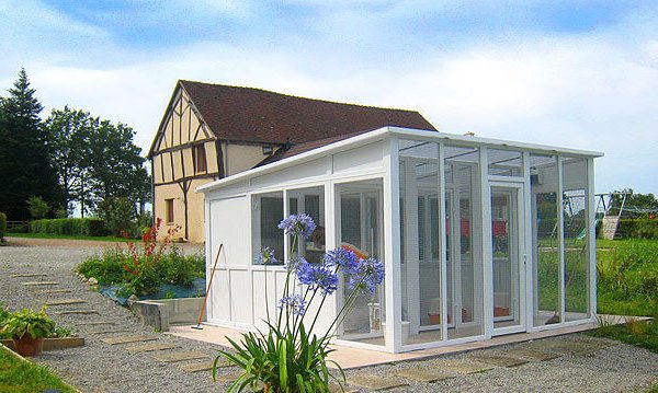 PVCu Cattery, France