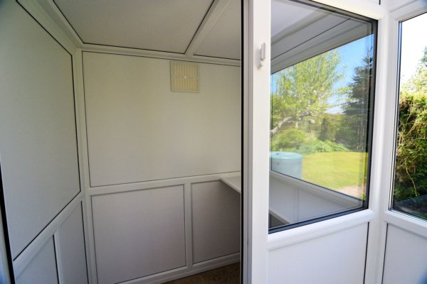 Redditch Cat Rescue - Rescue cat pens
